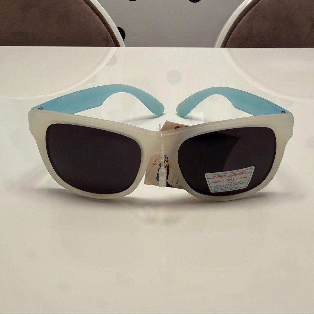 Vintage Deadstock 80s 90s Unisex Aqua Translucent Color Changing Sunglasses